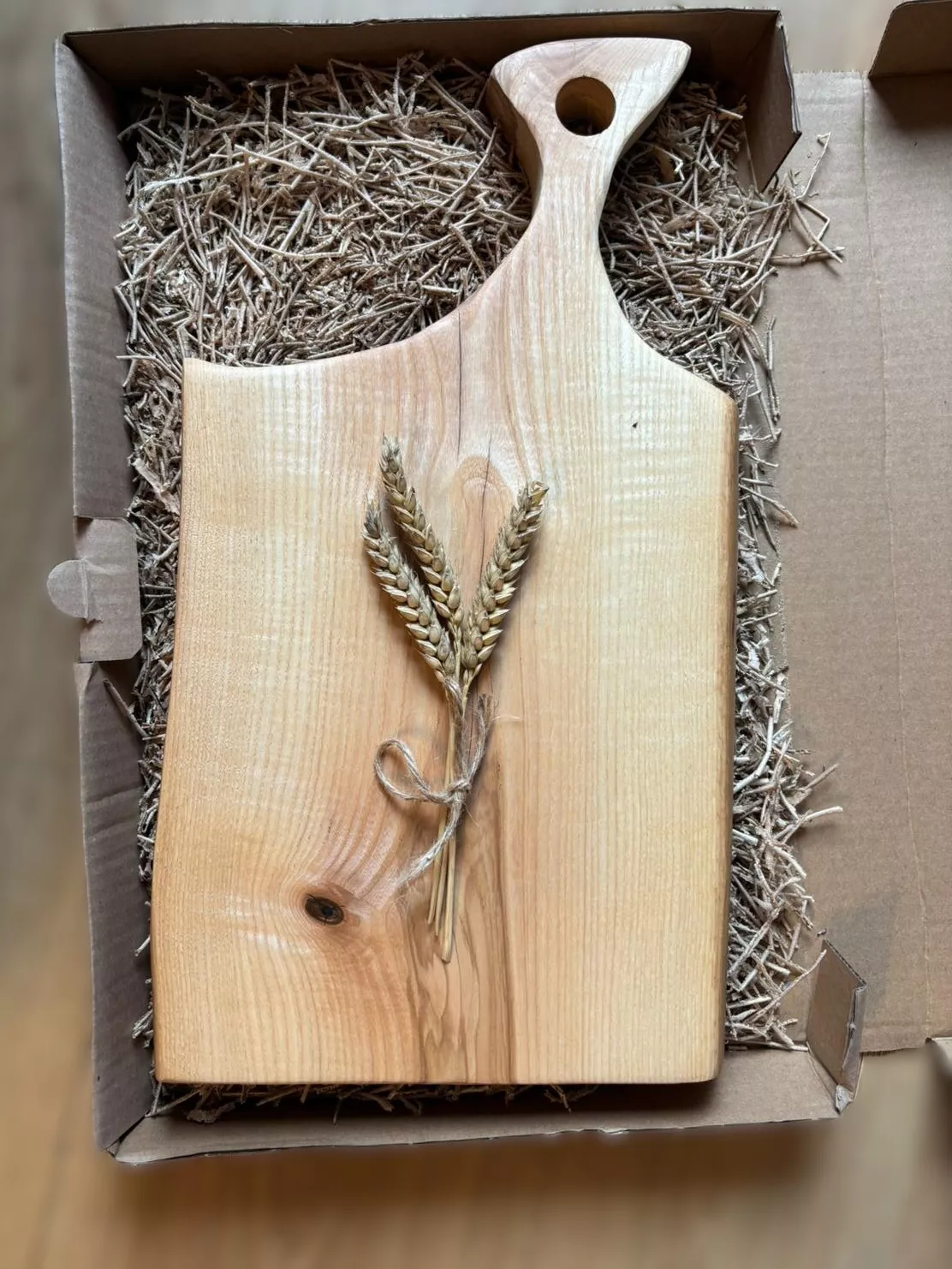 Deska do krojenia lub serwowania z jesionu Driftwood