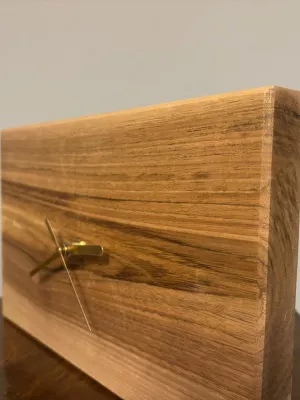 Zegar z orzecha grawer personalizacja driftwood