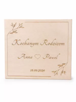 Pudełko grawerowane z prośbą o błogosławieństwo