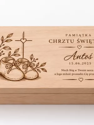 PUDEŁKO NA PIENIĄDZE prezent pamiątka CHRZEST grawer personalizacja 18 cm na 10 cm W4
