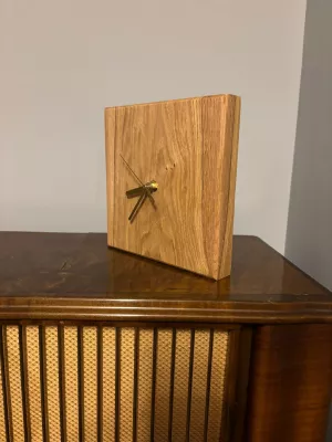 zegar debowy minimalistyczny driftwod pod grawer