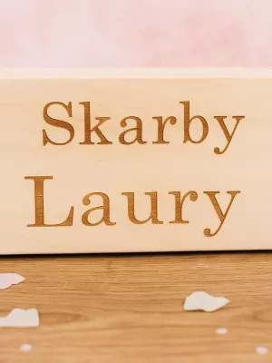 Drewniana szkatułka pudełko pod grawer dla dziewczynki Driftwood