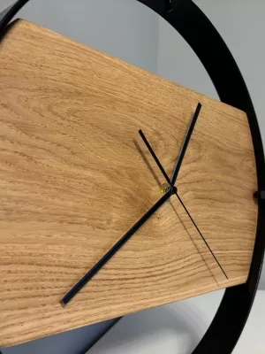 Drewniany zegar ścienny w metalowej ramie Driftwood